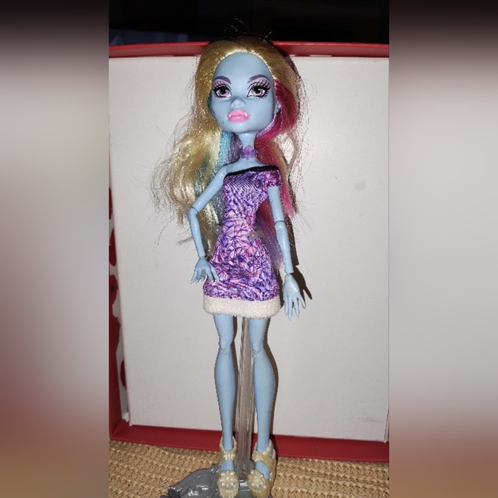 Monster High Scaris City of Frights Abbey Bominable
